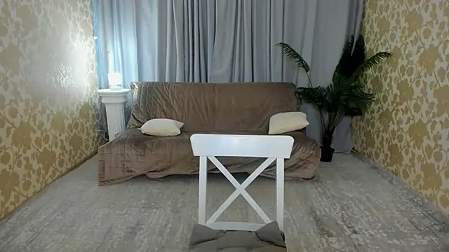 Snapshot of FloraCherry chatting on February 12, 2026, 11:38 am FloraCherry online show from February 12, 2026, 11:38 am