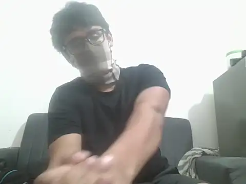 Snapshot of thatindiekock chatting on November 25, 2025, 5:24 pm thatindiekock online show from November 25, 2025, 5:24 pm