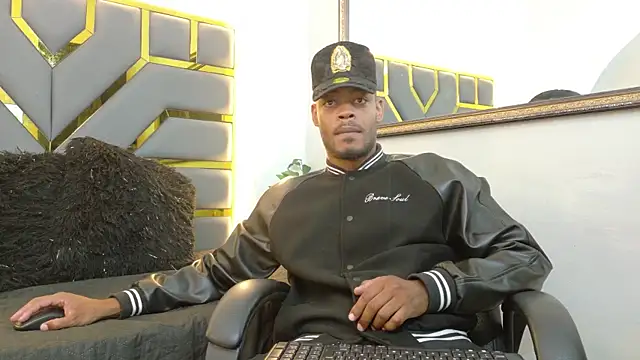 Snapshot of Neytanmalcon chatting on November 4, 2025, 9:03 pm Neytanmalcon online show from November 4, 2025, 9:03 pm