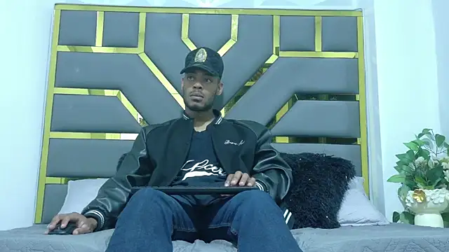 Snapshot of Neytanmalcon chatting on November 9, 2025, 3:05 am Neytanmalcon online show from November 9, 2025, 3:05 am