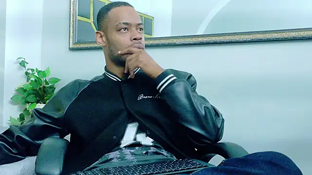 Snapshot of Neytanmalcon chatting on November 18, 2025, 9:30 pm Neytanmalcon online show from November 18, 2025, 9:30 pm