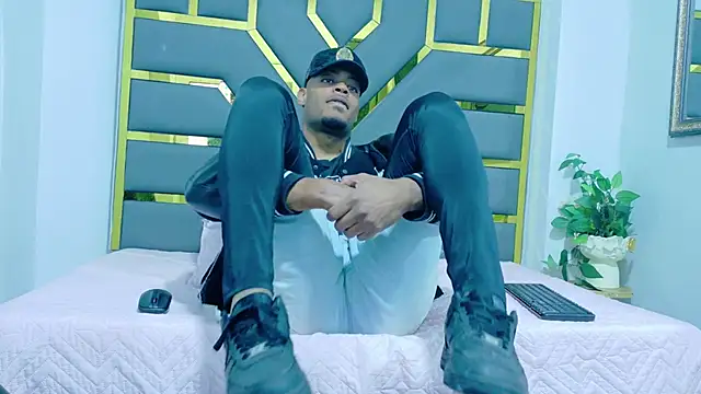 Snapshot of Neytanmalcon chatting on November 20, 2025, 8:52 pm Neytanmalcon online show from November 20, 2025, 8:52 pm