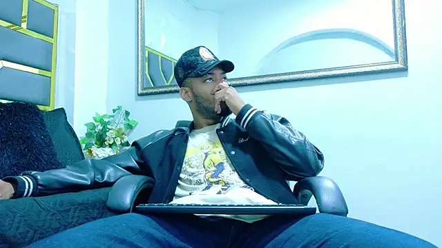 Snapshot of Neytanmalcon chatting on November 29, 2025, 8:34 pm Neytanmalcon online show from November 29, 2025, 8:34 pm