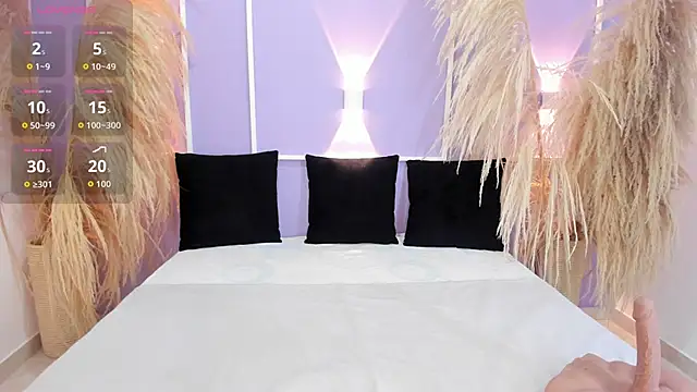 Snapshot of MiaTease_ chatting on November 14, 2025, 12:15 pm MiaTease online show from November 14, 2025, 12:15 pm