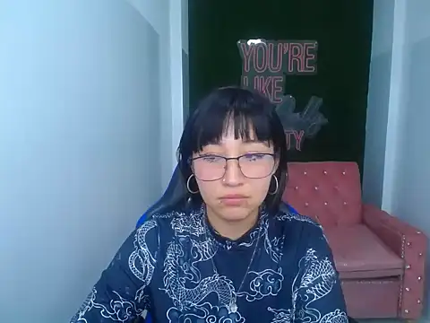 Snapshot of isabella_smith_t chatting on October 22, 2025, 10:42 pm isabella smith t online show from October 22, 2025, 10:42 pm