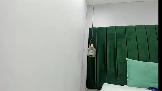 Snapshot of Melody_Horney chatting on February 11, 2026, 2:27 am Melody Horney online show from February 11, 2026, 2:27 am