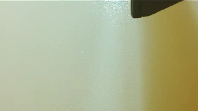 Emma Kiut  online show from November 29, 2025, 6:00 pm