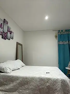 Rheetnena1 online show from March 13, 2026, 11:11 pm