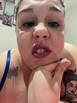 Snapshot of Rheetnena1 chatting on June 4, 2026, 3:12 am Rheetnena1 online show from June 4, 2026, 3:12 am