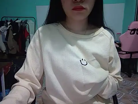 May2k2 online show from November 3, 2025, 1:51 am