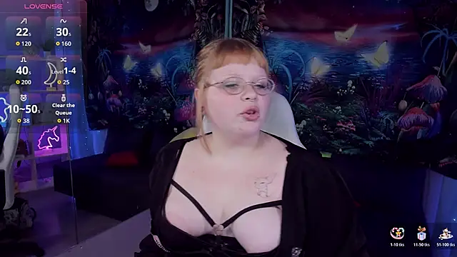 Snapshot of LottieReed chatting on November 18, 2025, 3:49 pm LottieReed online show from November 18, 2025, 3:49 pm