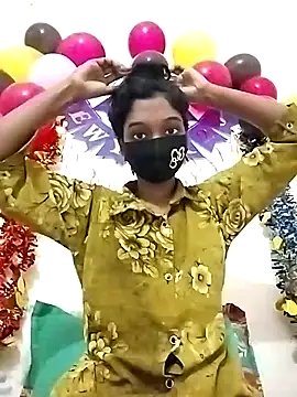 Snapshot of Tushi-10 chatting on January 8, 2026, 1:19 am Tushi-10 online show from January 8, 2026, 1:19 am