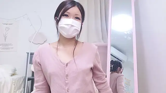 Snapshot of HIMEKAxx chatting on February 11, 2026, 12:32 pm HIMEKAxx online show from February 11, 2026, 12:32 pm