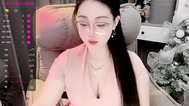 Monica-666888- online show from November 12, 2025, 7:24 pm