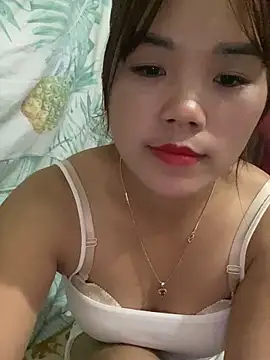 nachi-baby online show from November 8, 2025, 1:33 pm