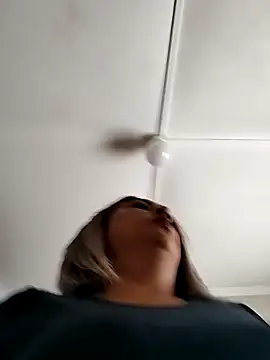 Snapshot of IndianLara chatting on November 7, 2025, 9:09 am IndianLara online show from November 7, 2025, 9:09 am