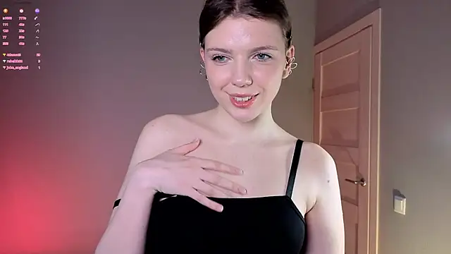 Snapshot of PollyRouge__ chatting on February 15, 2026, 8:27 pm PollyRouge online show from February 15, 2026, 8:27 pm