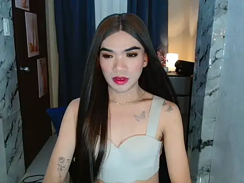 AlexaCollins0 online show from May 9, 2026, 11:32 pm