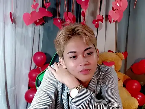 Snapshot of AsianCuteGuy21 chatting on February 15, 2026, 2:41 am AsianCuteGuy21 online show from February 15, 2026, 2:41 am