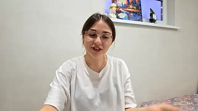Snapshot of Brevelli_Hope chatting on October 25, 2025, 2:13 pm Brevelli Hope online show from October 25, 2025, 2:13 pm