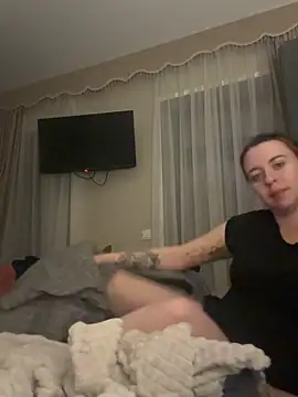 Snapshot of Latexaddictx_ chatting on February 27, 2026, 7:25 pm Latexaddictx online show from February 27, 2026, 7:25 pm