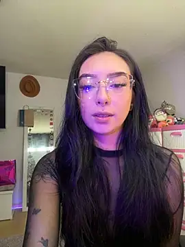 Snapshot of soffia_candy_ chatting on October 28, 2025, 3:25 pm soffia candy  online show from October 28, 2025, 3:25 pm