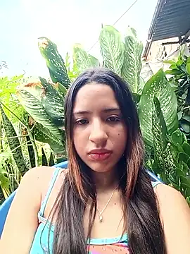 Snapshot of virgin-shy chatting on October 27, 2025, 2:10 pm virgin-shy online show from October 27, 2025, 2:10 pm