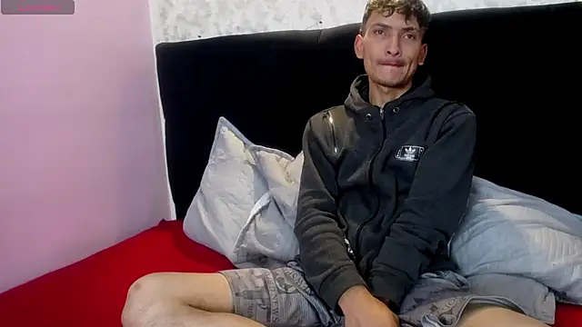 SavageLover  online show from November 30, 2025, 4:27 am