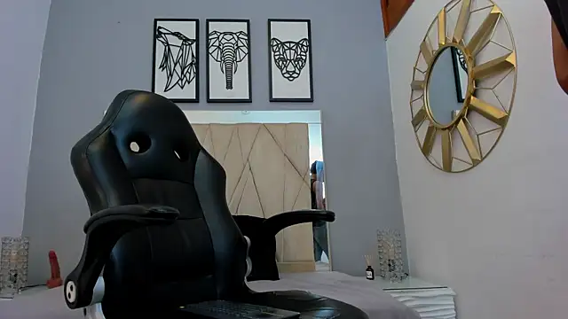 Snapshot of adams_bobby chatting on November 26, 2025, 2:29 pm adams bobby online show from November 26, 2025, 2:29 pm