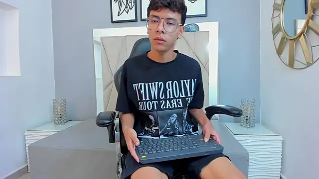 adams bobby online show from January 11, 2026, 11:26 am