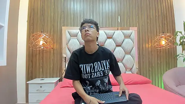 adams bobby online show from January 17, 2026, 11:26 am