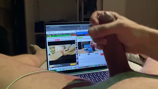 Snapshot of DeepEyePuppy chatting on March 16, 2026, 2:39 am DeepEyePuppy online show from March 16, 2026, 2:39 am