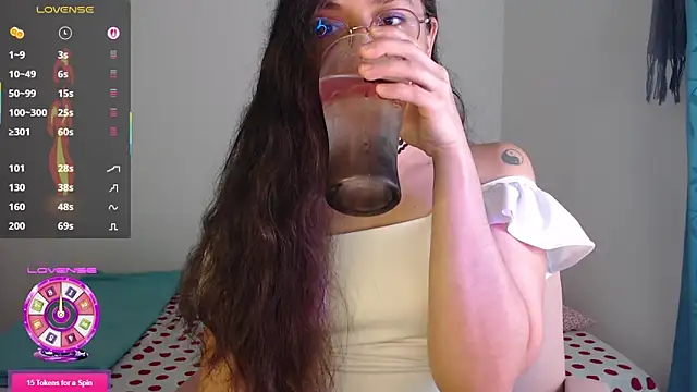 Snapshot of Vicky_cristinax chatting on December 19, 2025, 1:01 am Vicky cristinax online show from December 19, 2025, 1:01 am