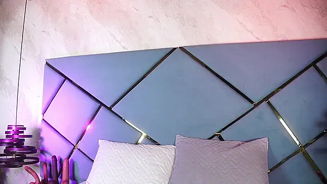 Snapshot of _giggy_2 chatting on December 22, 2025, 12:13 pm giggy 2 online show from December 22, 2025, 12:13 pm