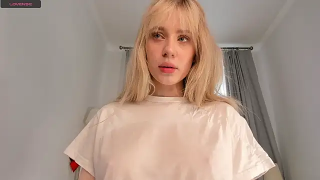 Snapshot of TessaStruble chatting on February 27, 2026, 9:31 am TessaStruble online show from February 27, 2026, 9:31 am