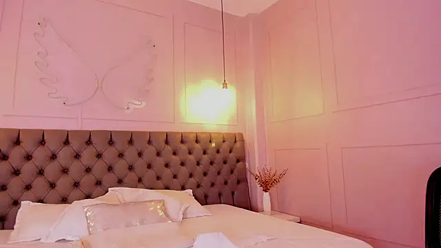 Snapshot of tall_hotgirl chatting on November 7, 2025, 7:36 pm tall hotgirl online show from November 7, 2025, 7:36 pm