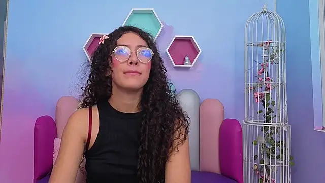 Sasha-Monroe online show from November 5, 2025, 11:49 pm