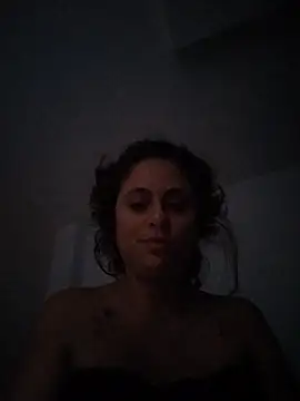 Caroline Jons online show from November 20, 2025, 3:01 pm