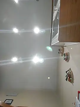 Snapshot of susylux chatting on November 29, 2025, 5:05 pm susylux online show from November 29, 2025, 5:05 pm