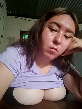 Snapshot of SaraCute_1 chatting on October 28, 2025, 2:09 pm SaraCute 1 online show from October 28, 2025, 2:09 pm