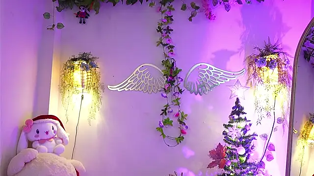 Snapshot of ISA_NIXON chatting on December 16, 2025, 8:58 pm ISA NIXON online show from December 16, 2025, 8:58 pm