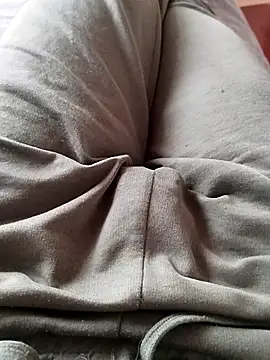 Andres  00 online show from April 4, 2026, 5:10 pm