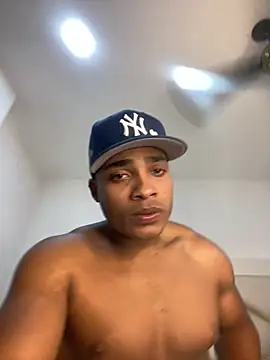 Snapshot of you_marcel chatting on October 29, 2025, 3:09 am you marcel online show from October 29, 2025, 3:09 am