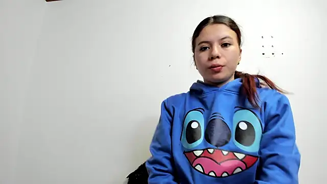 Vanessa Martinz online show from November 9, 2025, 12:25 pm