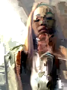 Gwen-n online show from November 3, 2025, 1:51 am