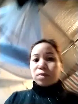 Gwen-n online show from November 18, 2025, 5:45 am