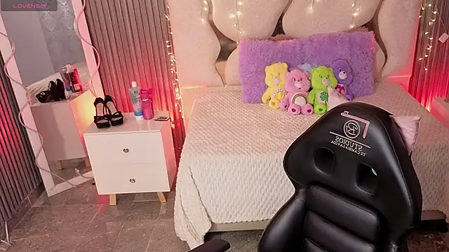 Snapshot of MAIILY_TAY chatting on February 7, 2026, 11:58 am MAIILY TAY online show from February 7, 2026, 11:58 am