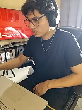 Snapshot of Ais_B10 chatting on November 23, 2025, 9:03 pm Ais B10 online show from November 23, 2025, 9:03 pm