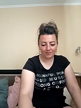 Gabrielaalialiali online show from May 6, 2026, 9:58 am