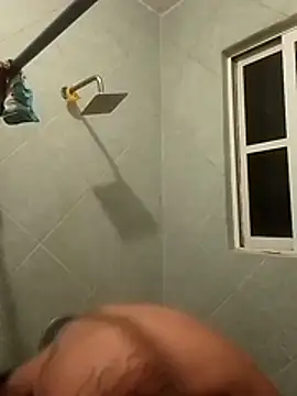 Snapshot of Ojitosbrrr chatting on November 30, 2025, 7:56 am Ojitosbrrr online show from November 30, 2025, 7:56 am